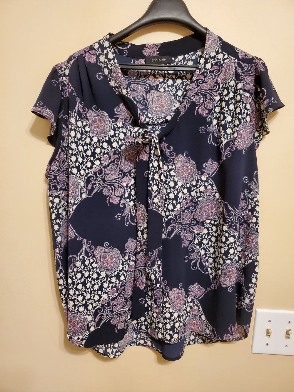 Erin Blair Navy Paisley Tie-Neck Cap Sleeve Blouse